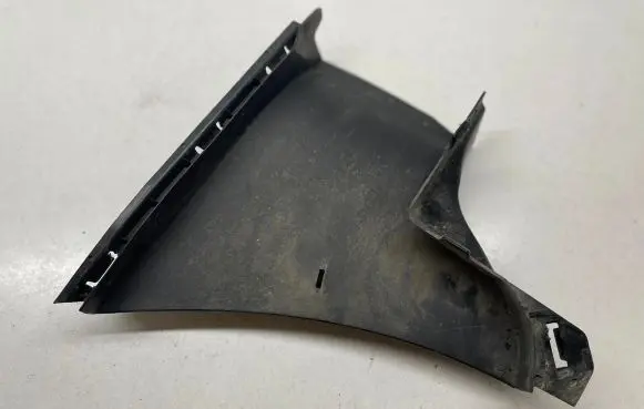 Porsche Cayenne (9Y0 9Y3) Air intake duct part 9Y0807958C