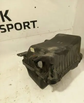 KIA Sorento Air filter box 281103E200