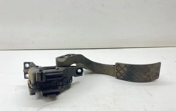 Audi A6 S6 C5 4B Accelerator throttle pedal 8D1723523M 6PV00837602