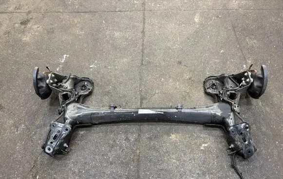 Fiat 600 Rear axle beam 