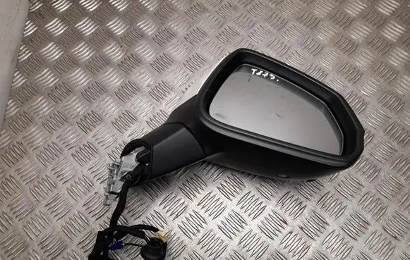 BMW 2 Active Tourer U06 Front door electric wing mirror E90416189
