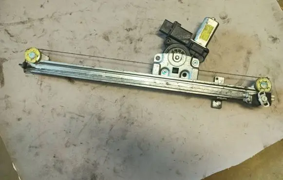 Peugeot Boxer Front door window regulator with motor 