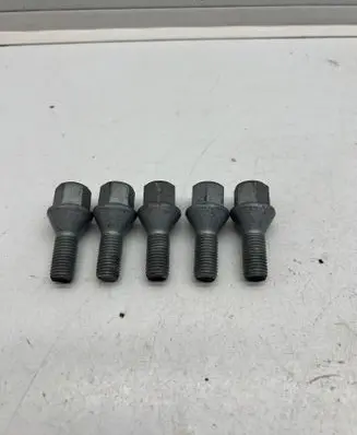 Renault Captur II Nuts/bolts 