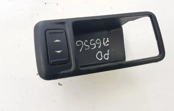 Ford C-MAX I Front door window switch trim 3m51226a36ae