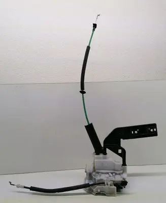 Alfa Romeo 159 Front door lock B792
