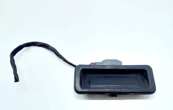 BMW i4 Tailgate/boot open switch button 8492533 14476910