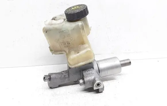 Master brake cylinder