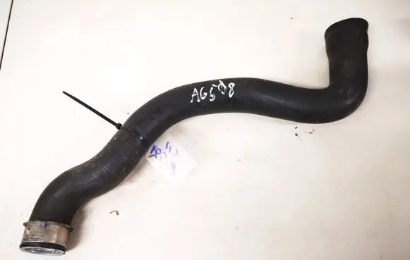 Mercedes-Benz C W203 Engine coolant pipe/hose 2035010682