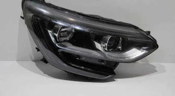 Renault Megane IV Headlight/headlamp 260108478R 90060925