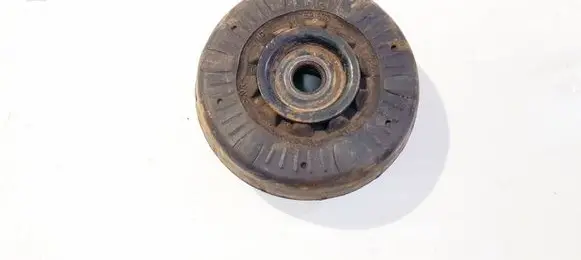 Chevrolet Cruze Coil spring mount 13501411 139873