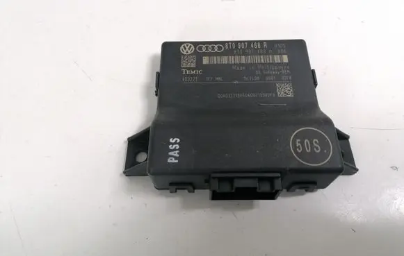 Audi A4 S4 B8 8K Gateway control module 8T0907468R