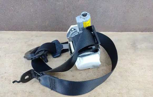 BMW 2 F22 F23 Front seatbelt 7284485 72117284485