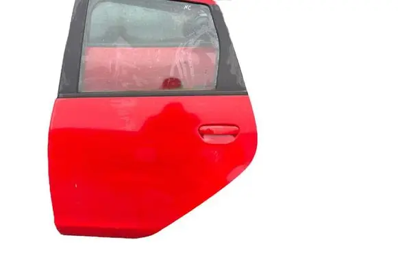 Mitsubishi Colt Rear door