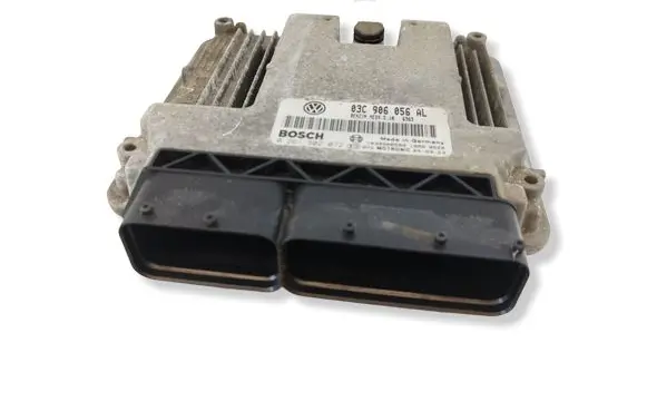 Volkswagen Golf V Engine control unit/module 0261S02072