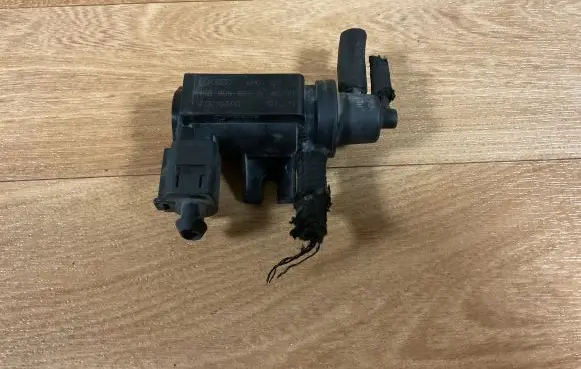 Skoda Octavia Mk1 (1U) Turbo solenoid valve 1K0906627D 70218300