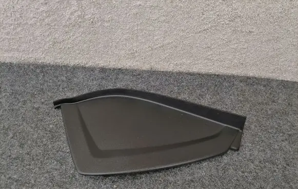 Dashboard lower bottom trim panel