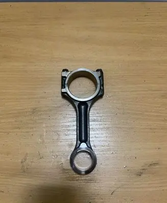 Renault Trafic III (X82) Connecting rod/conrod 121001039R