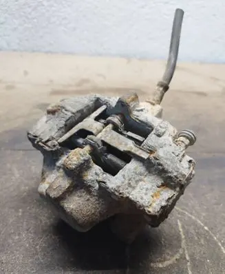 Mercedes-Benz C W202 Rear brake caliper