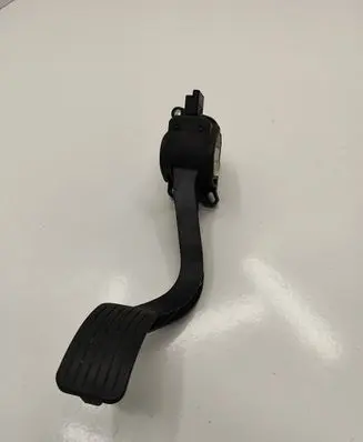 Peugeot 5008 Accelerator throttle pedal 9671416880 0280755167