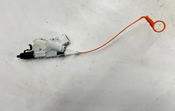 Subaru Forester SK Fuel tank opening switch 57310SJ040