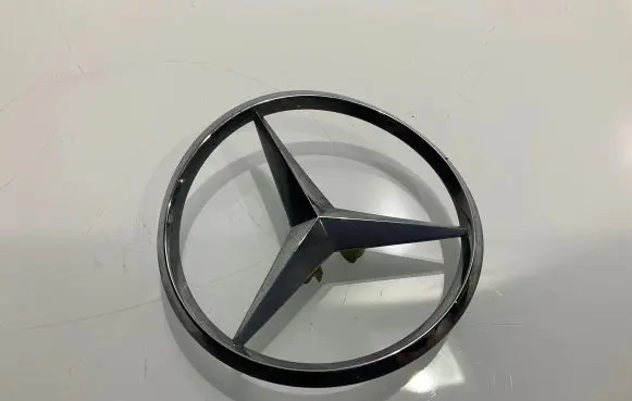 Mercedes-Benz CLS C219 Manufacturers badge/model letters 