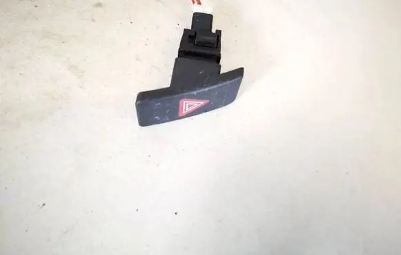 Suzuki SX4 Hazard light switch niles06019