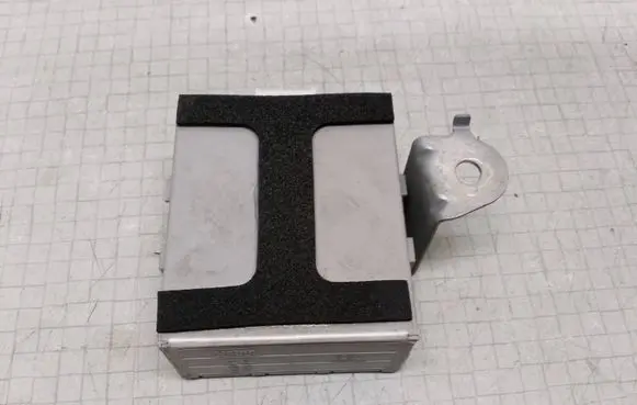 Toyota Corolla E120 E130 Door central lock control unit/module 8974102050 73662712
