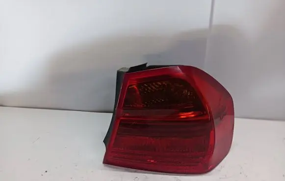 BMW 3 E90 E91 Rear/tail lights 6937458