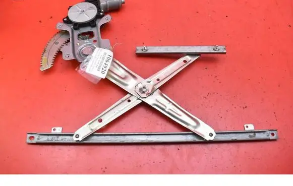Mitsubishi Outlander Front door window regulator with motor 5713A086