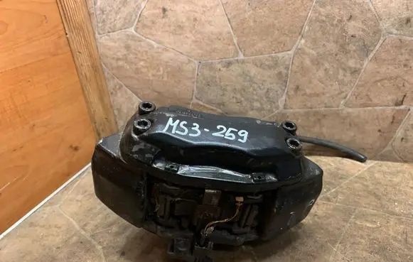 Mercedes-Benz CL C215 Front brake caliper 