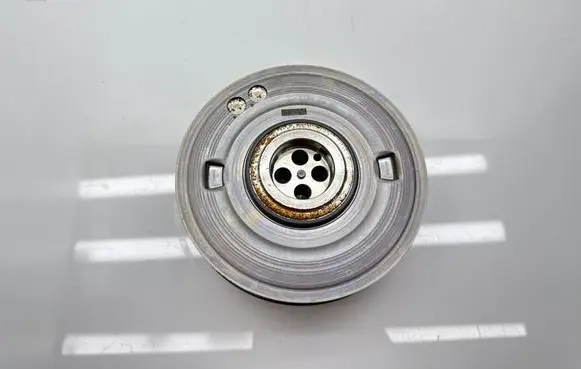 BMW 1 F40 Crankshaft pulley 868769505