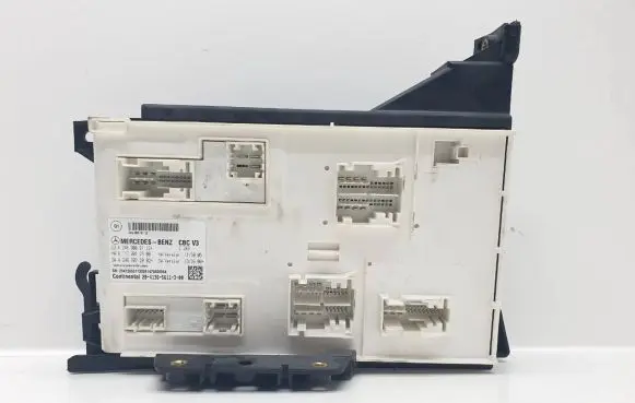 Mercedes-Benz A W176 Central body control module 2469009112