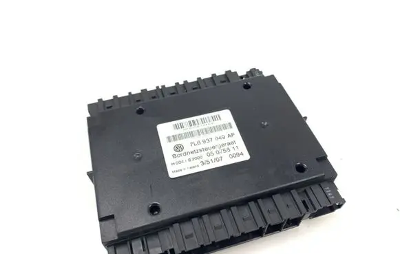 Volkswagen Touareg I Comfort/convenience module 7L6937049AF 05075611