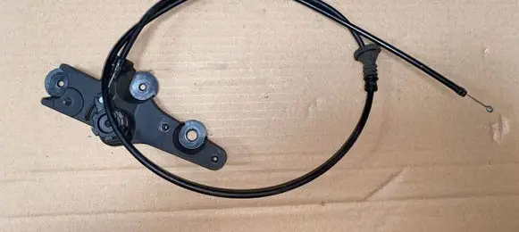BMW 3 E90 E91 Engine bonnet (hood) release handle 1124205123