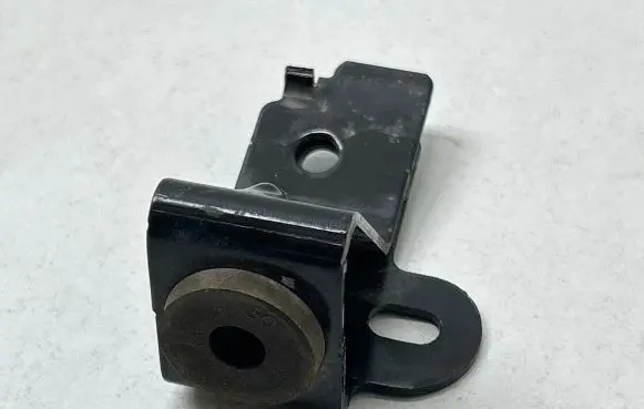 Nissan Qashqai Radiator mount bracket 21542JD20E