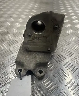 BMW 1 F20 F21 Engine mounting bracket 6859406
