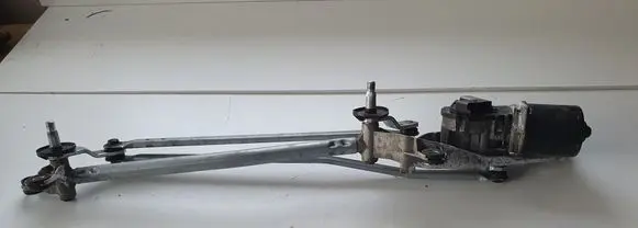 Nissan Qashqai+2 Wiper motor