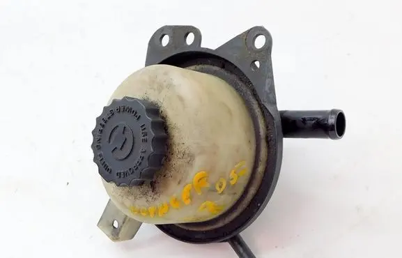 Chrysler Town u0026 Country IV Power steering fluid tank/reservoir 04743012AA 195883
