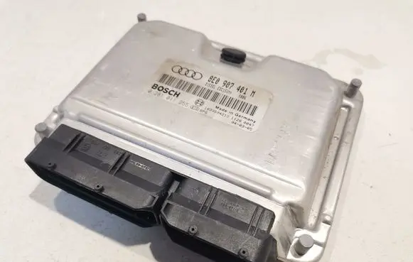 Audi A6 S6 C4 4A Engine control unit/module 8E0907401M 0281011255 1039S04219