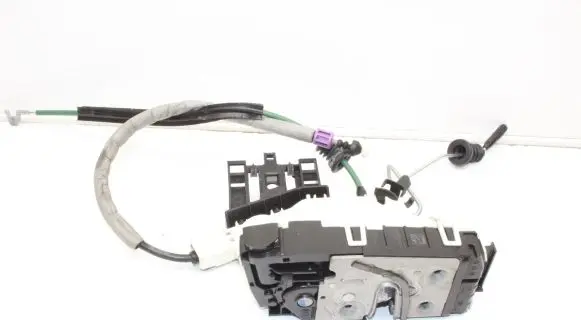 Infiniti Q30 Rear door lock A0997305900
