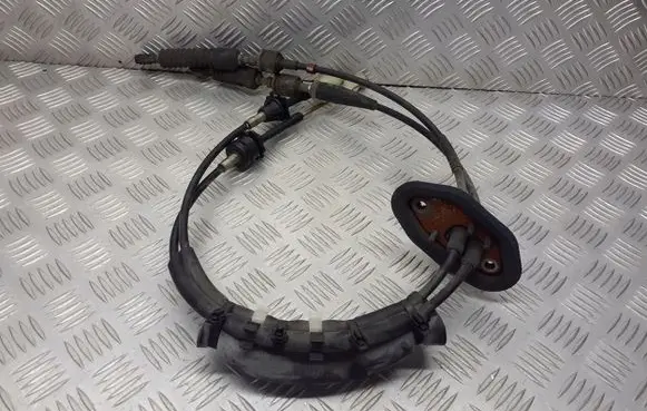 Mitsubishi Grandis Gear shift cable linkage 
