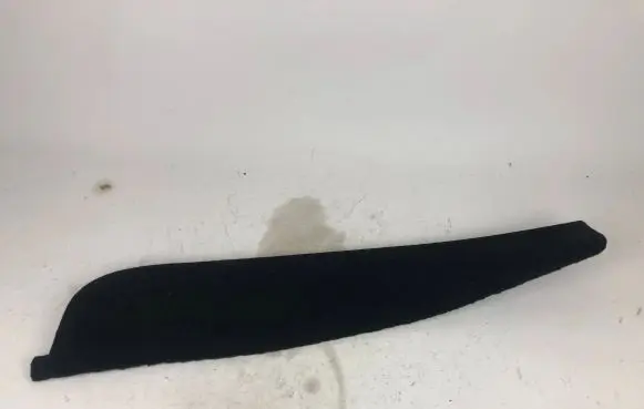 Maserati Levante Centre console side trim front 105883896C