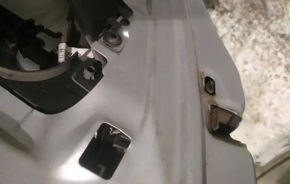 Renault Scenic II - Grand scenic II Rear door lock 