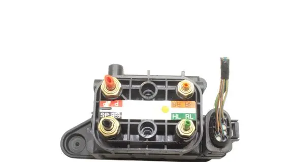 Jaguar XJ X351 Air suspension valve block AW933B486AA