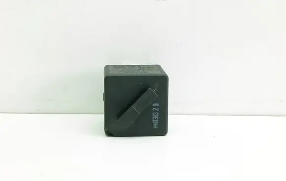 BMW 5 E39 Other relay 6901469