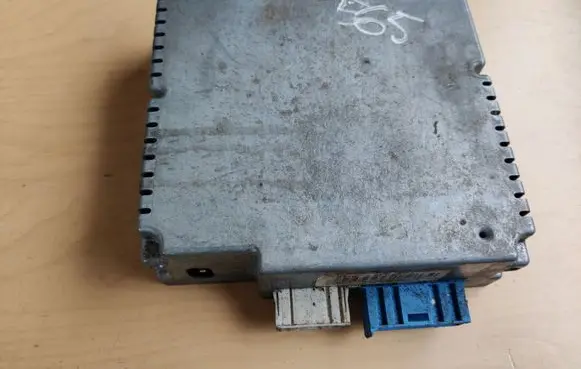 BMW 7 E65 E66 Video control module 6927589