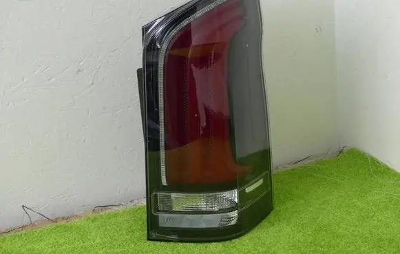 Mercedes-Benz V Class W447 Rear/tail lights 4478204302