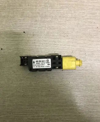 Audi A6 S6 C5 4B Airbag deployment crash/impact sensor 4B0959643E