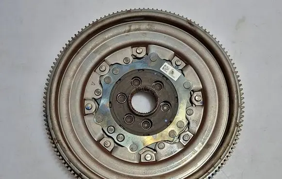 Volkswagen Touran III Flywheel 04L105266AD
