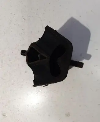 Audi 80 90 B2 Engine mount bracket 30130012